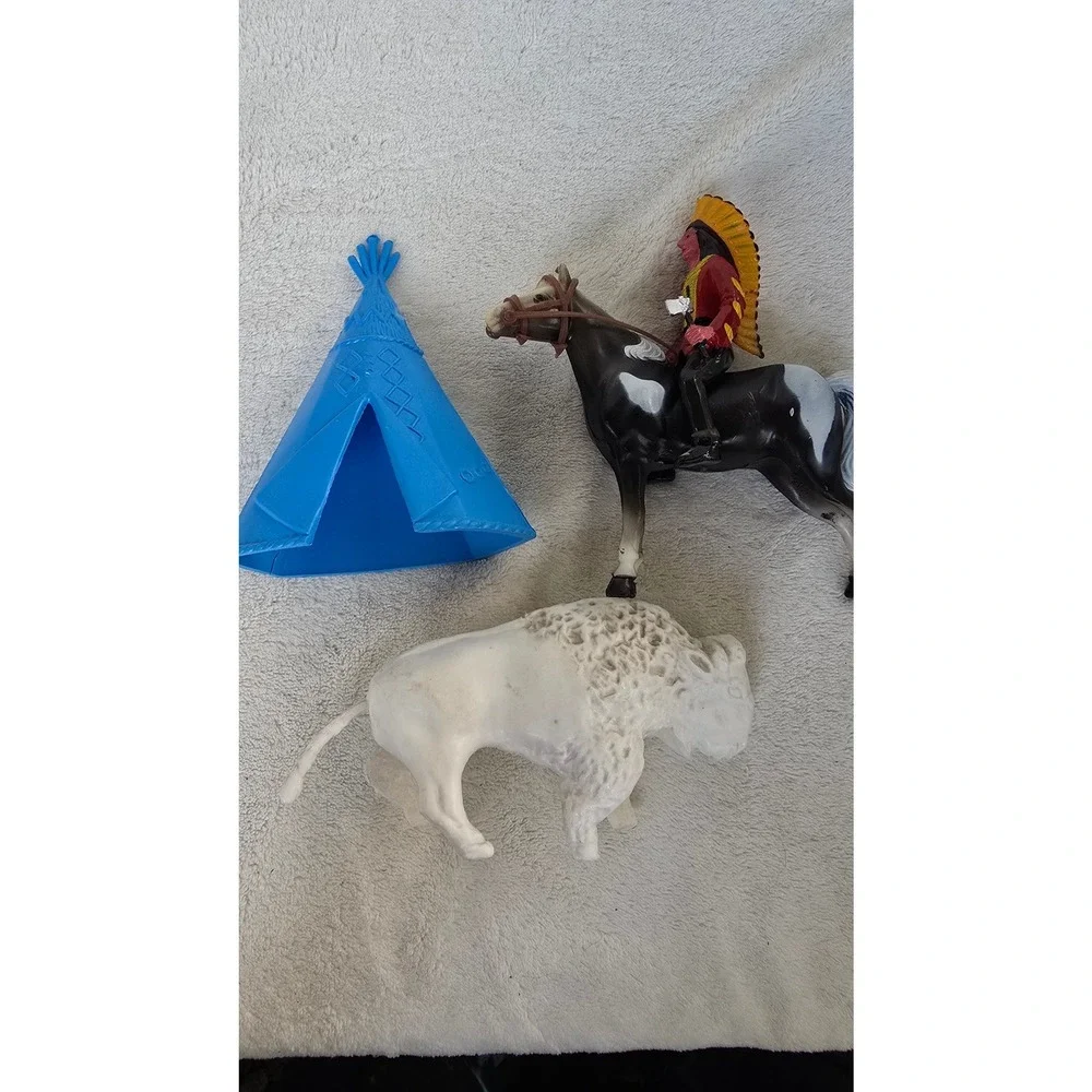Vintage Western Toy Set Native American Chief Horse White Buffalo Teepee Figures